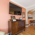 Retro 1Br For 4 With King Bed Near Zoo And Liberty Bowl